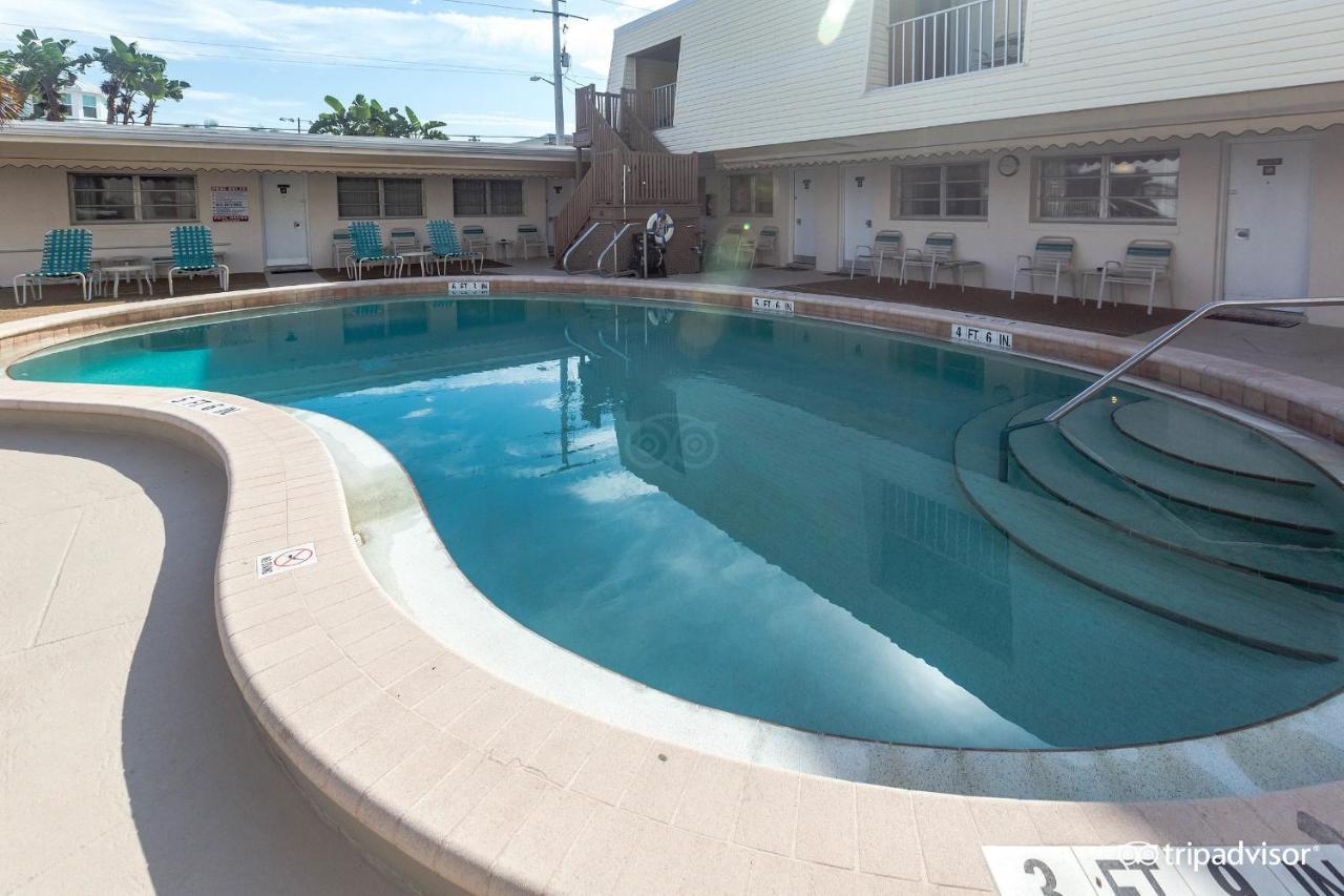 Beach Shell Inn Fort Myers Beach Exterior photo